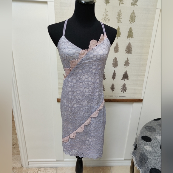 Topshop Dresses & Skirts - Topshop Lace Cut Out Dress - size 8